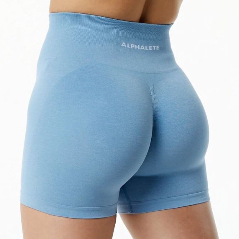 Alphalete Amplify Short 4.5 inch - NWOT